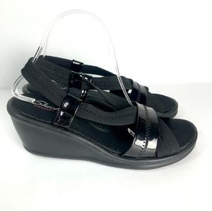 Skechers wedge sandals size 10 comfort